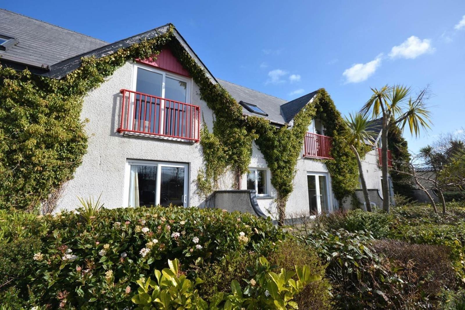 Rathlin Apartment - 2 Bedroom With Hot Tub Ballycastle Esterno foto